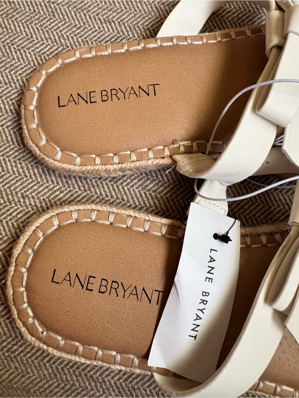 Lane Bryant Dream Cloud Bow Thong Espadrille Sandal - 8.5 Wide Width -NWTs - Picture 8 of 9